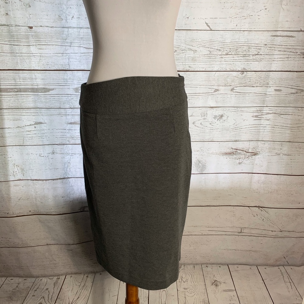 Grace elements gray straight skirt 6